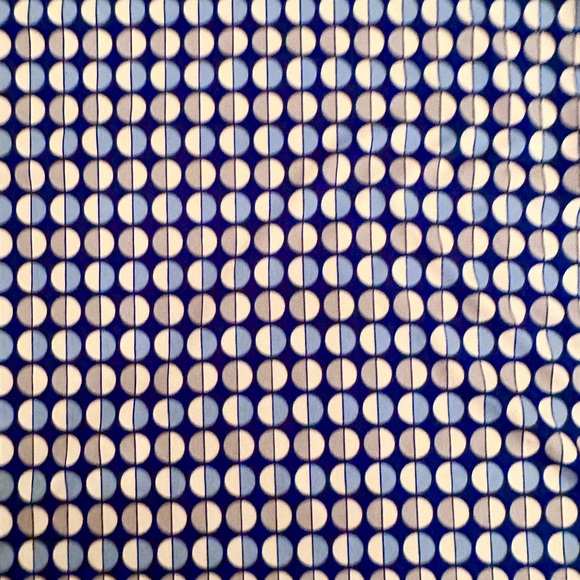 Lularoe Lynnae 2X Geometric - Picture 5 of 7